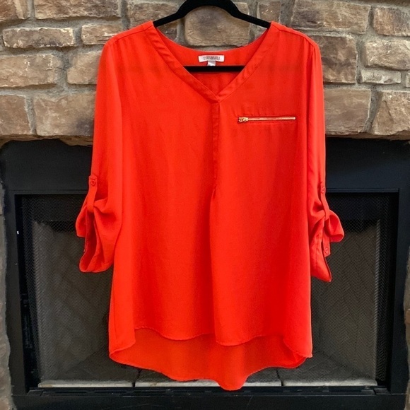 Roz & Ali red hi-low blouse with gold zipper detail. 1X - Picture 1 of 10